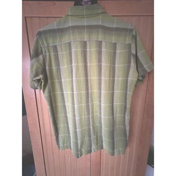 Patagonia Shirt Mens Size Medium Plaid Green Organic Cotton Short Sleeve - Picture 3 of 5
